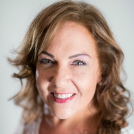 01 Lori Gibbs headshot
